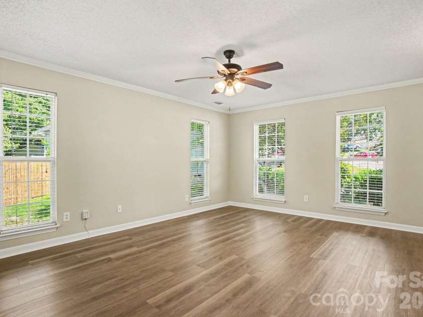 12505 Britton Wood Place, Charlotte, NC 28278.  MLS# CAR4385045, YatesRealty ID 32059. 