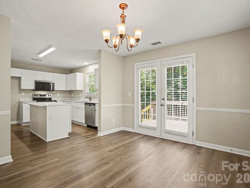 12505 Britton Wood Place, Charlotte, NC 28278.  MLS# CAR4385045, YatesRealty ID 32059. 