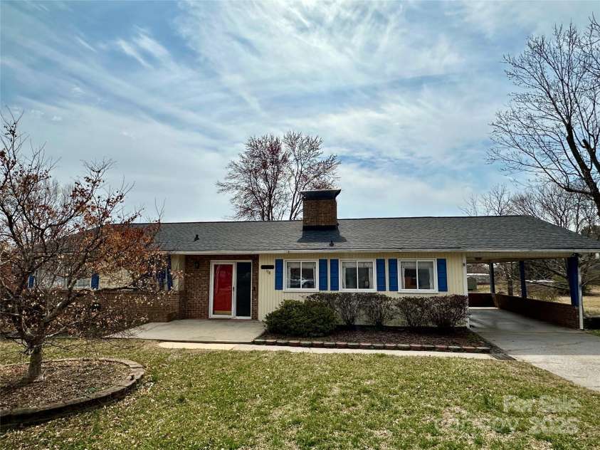 178 Cedar Valley Road, Hudson, NC 28638.  MLS# CAR4266990, YatesRealty ID 3206. 