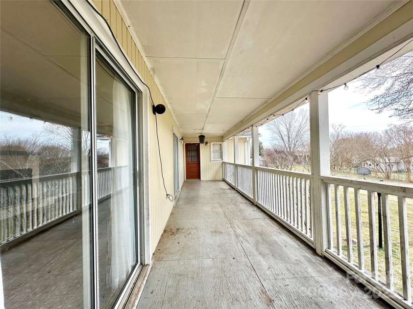 178 Cedar Valley Road, Hudson, NC 28638.  MLS# CAR4266990, YatesRealty ID 3206. 
