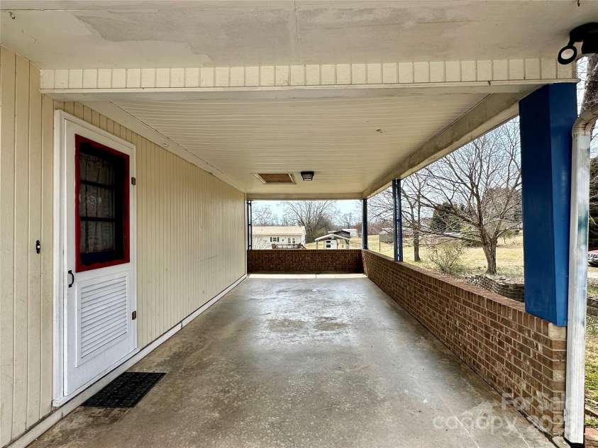 178 Cedar Valley Road, Hudson, NC 28638.  MLS# CAR4266990, YatesRealty ID 3206. 