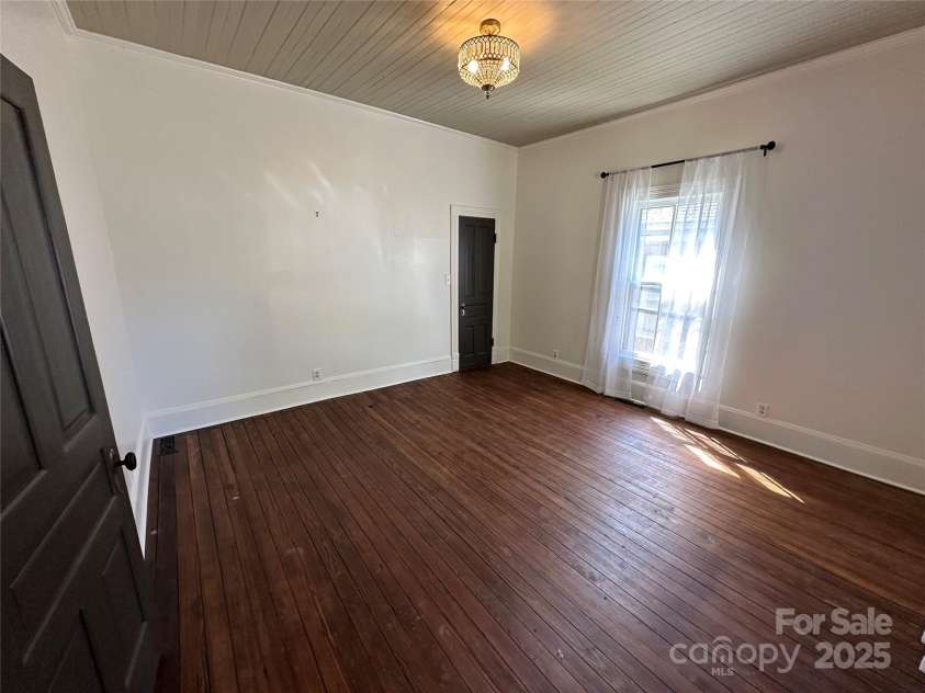115 Steele Street, Salisbury, NC 28144.  MLS# CAR4277536, YatesRealty ID 32060. 