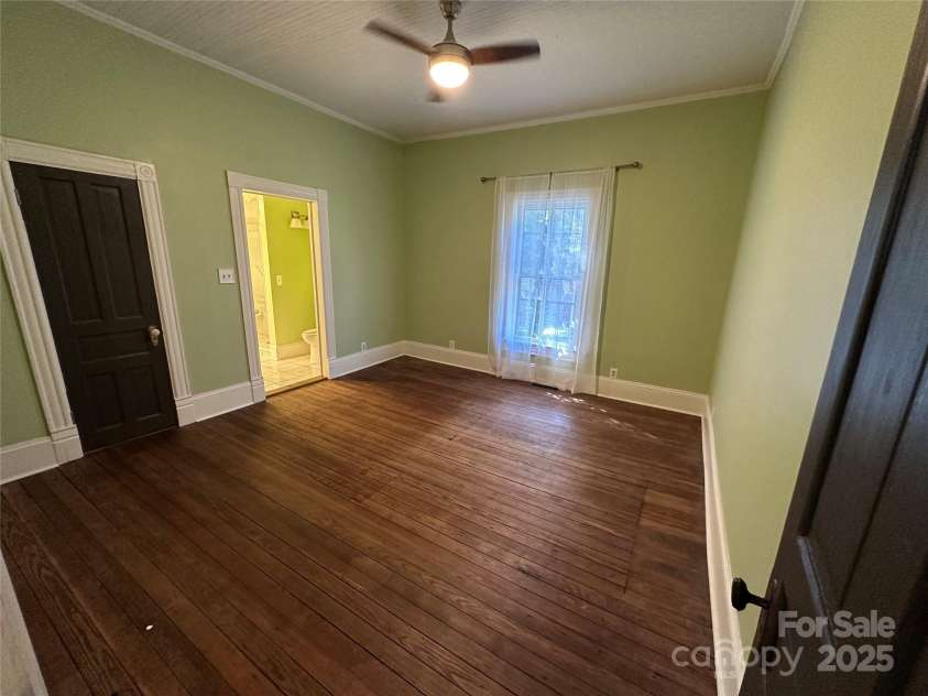 115 Steele Street, Salisbury, NC 28144.  MLS# CAR4277536, YatesRealty ID 32060. 