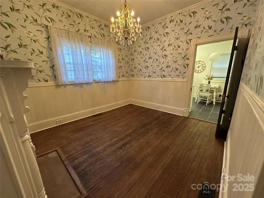 115 Steele Street, Salisbury, NC 28144.  MLS# CAR4277536, YatesRealty ID 32060. 