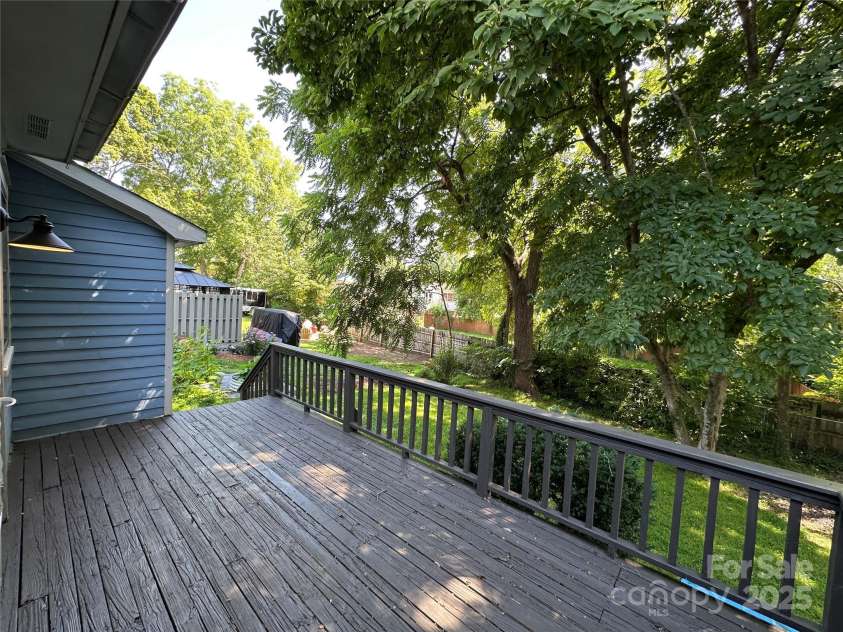 115 Steele Street, Salisbury, NC 28144.  MLS# CAR4277536, YatesRealty ID 32060. 
