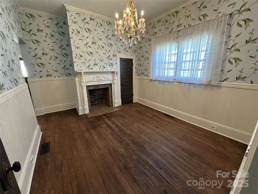 115 Steele Street, Salisbury, NC 28144.  MLS# CAR4277536, YatesRealty ID 32060. 