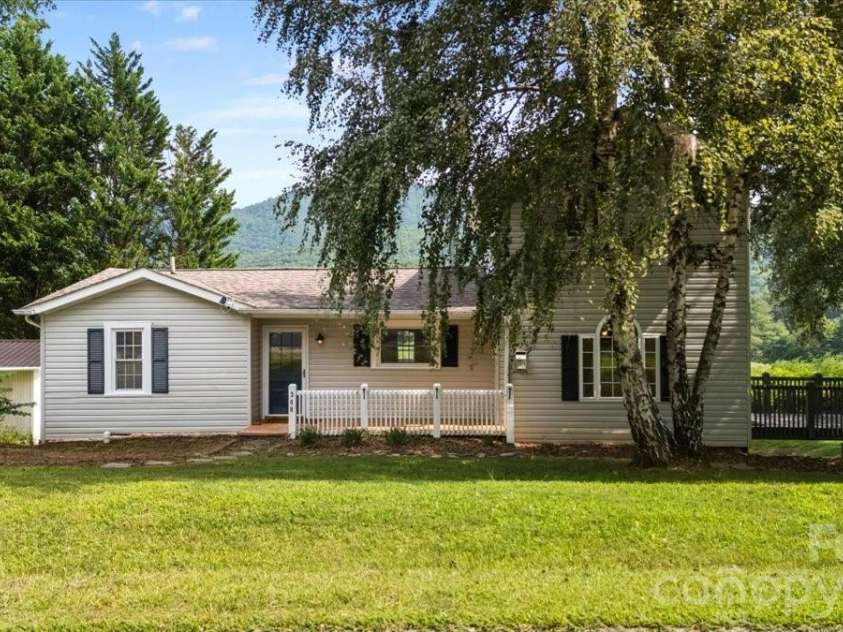 308 Browntown Road, Leicester, NC 28748.  MLS# CAR4419572, YatesRealty ID 32061. 