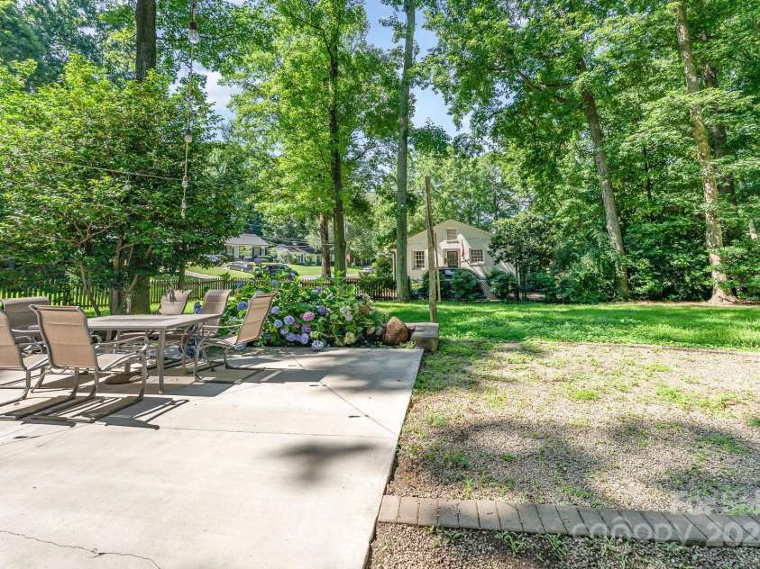 4014 Sulkirk Road, Charlotte, NC 28210.  MLS# CAR4286808, YatesRealty ID 32061. 