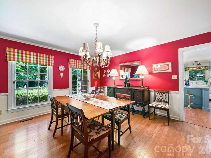 2925 Grampian Drive, Gastonia, NC 28054.  MLS# CAR4391415, YatesRealty ID 32062. 