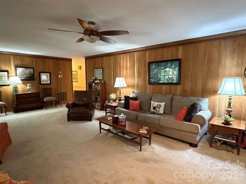 2925 Grampian Drive, Gastonia, NC 28054.  MLS# CAR4391415, YatesRealty ID 32062. 