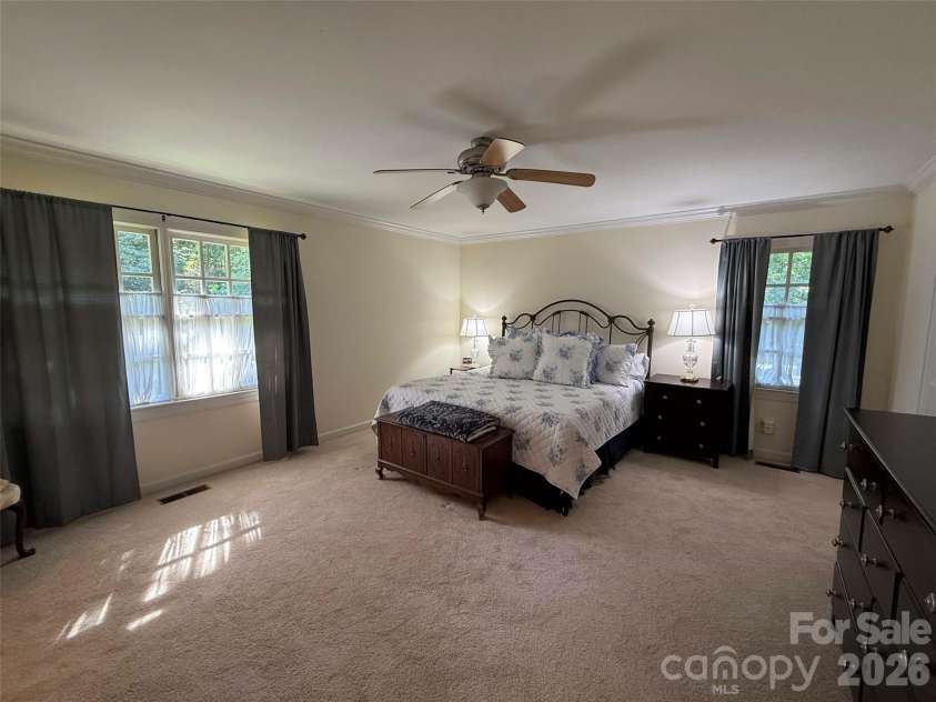 2925 Grampian Drive, Gastonia, NC 28054.  MLS# CAR4391415, YatesRealty ID 32062. 