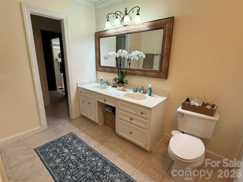 2925 Grampian Drive, Gastonia, NC 28054.  MLS# CAR4391415, YatesRealty ID 32062. 