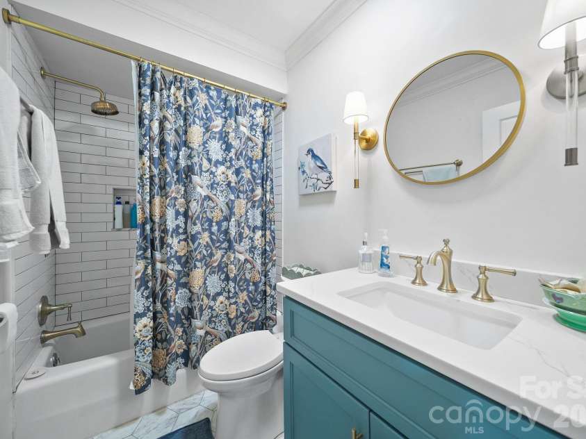 2925 Grampian Drive, Gastonia, NC 28054.  MLS# CAR4391415, YatesRealty ID 32062. 