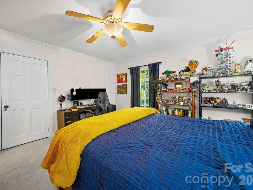 2925 Grampian Drive, Gastonia, NC 28054.  MLS# CAR4391415, YatesRealty ID 32062. 