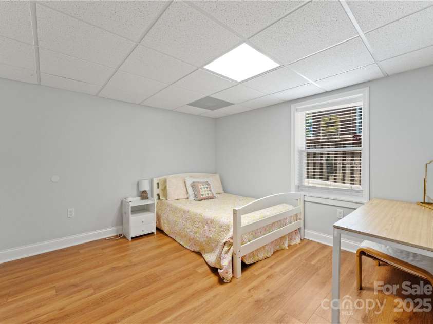 4337 Tipperary Place, Charlotte, NC 28215.  MLS# CAR4282990, YatesRealty ID 32063. 