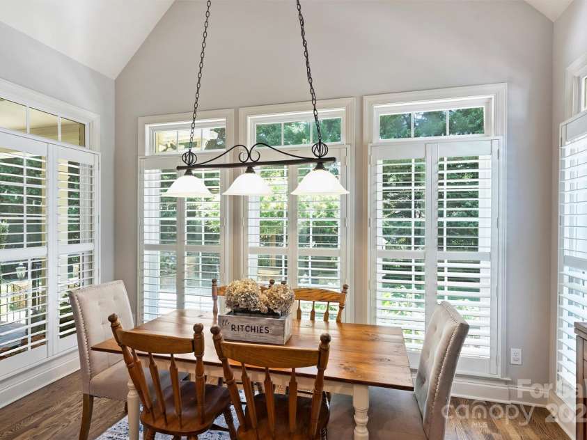 119 Pin Oak Lane, Mooresville, NC 28117.  MLS# CAR4278947, YatesRealty ID 32064. 