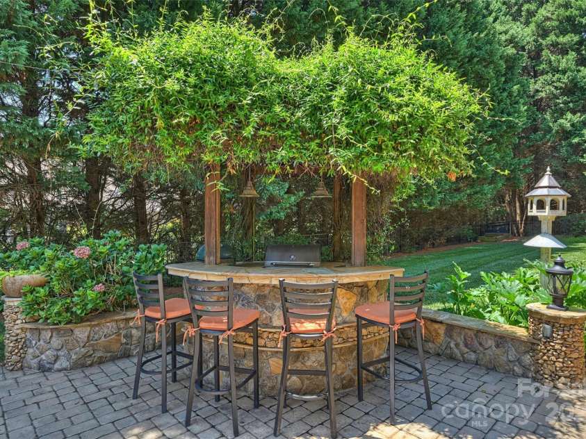119 Pin Oak Lane, Mooresville, NC 28117.  MLS# CAR4278947, YatesRealty ID 32064. 