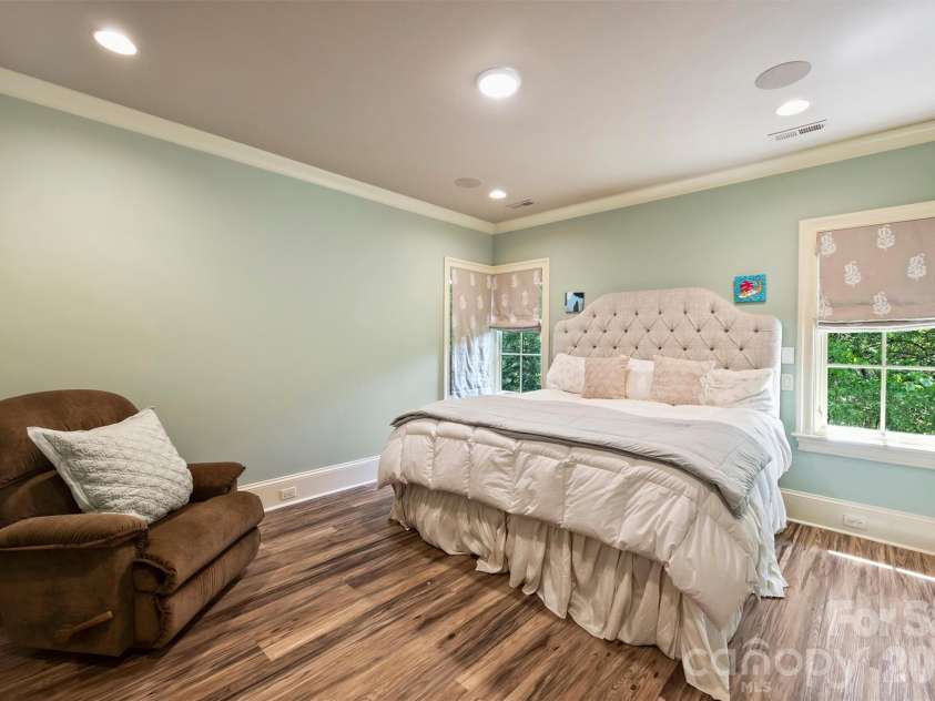 4901 Carmel Park Drive, Charlotte, NC 28226.  MLS# CAR4379174, YatesRealty ID 32065. Bedroom