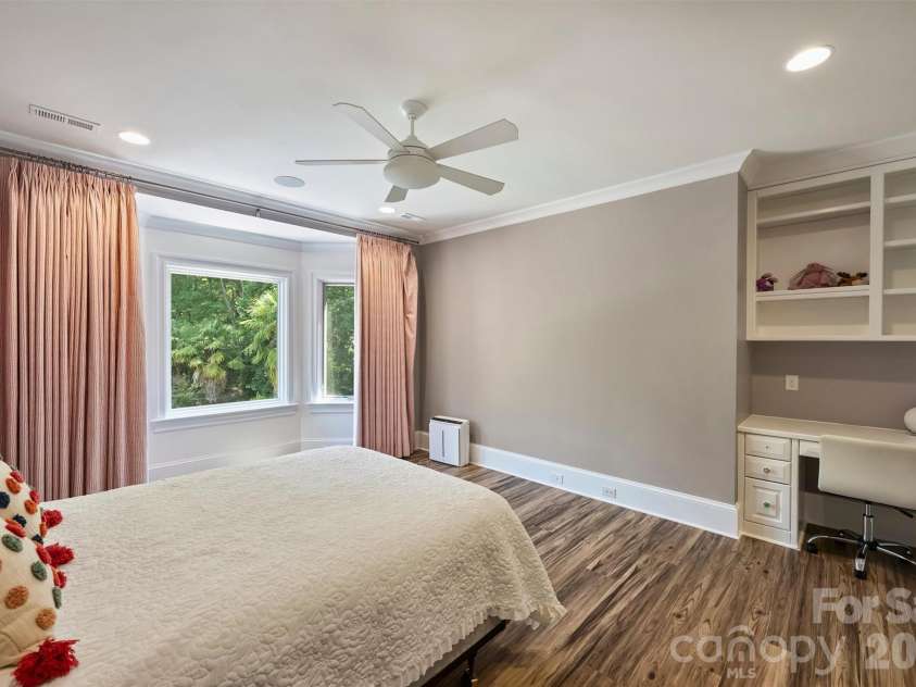 4901 Carmel Park Drive, Charlotte, NC 28226.  MLS# CAR4379174, YatesRealty ID 32065. Bedroom