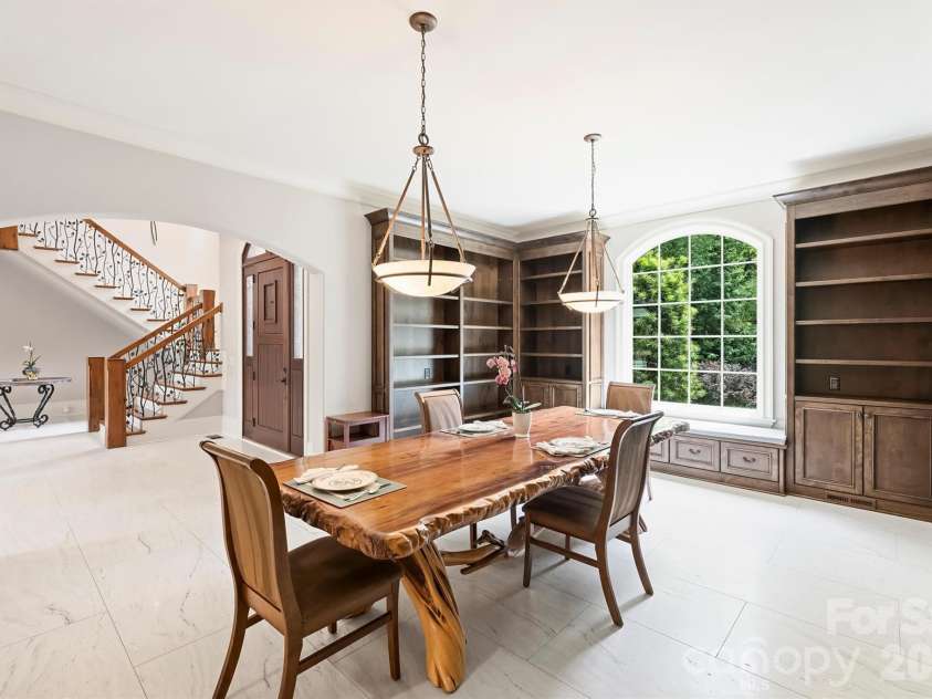 4901 Carmel Park Drive, Charlotte, NC 28226.  MLS# CAR4379174, YatesRealty ID 32065. Dining Room