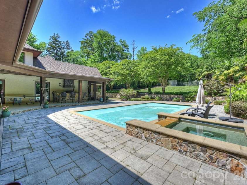 4901 Carmel Park Drive, Charlotte, NC 28226.  MLS# CAR4379174, YatesRealty ID 32065. Pool and spa
