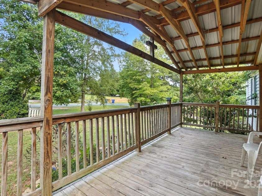 7912 Hillanby Court, Waxhaw, NC 28173.  MLS# CAR4286356, YatesRealty ID 32065. 