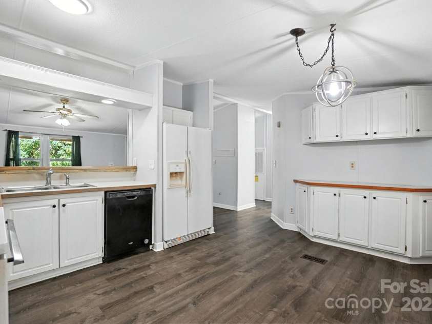 7912 Hillanby Court, Waxhaw, NC 28173.  MLS# CAR4286356, YatesRealty ID 32065. 