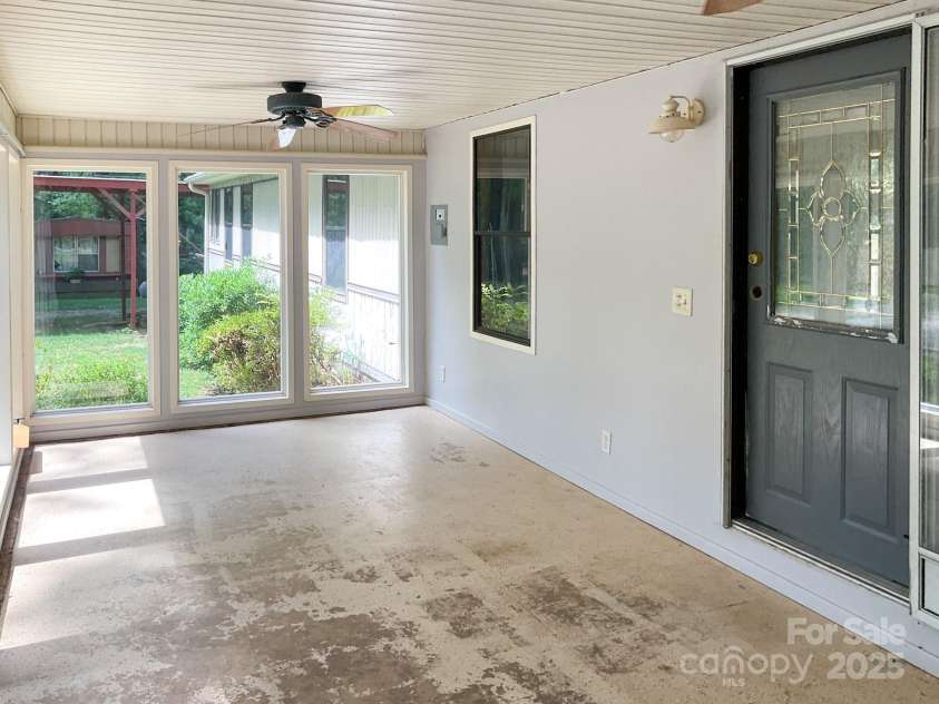 116 Putman Street, Simpsonville, SC 29681.  MLS# CAR4288879, YatesRealty ID 32066. 