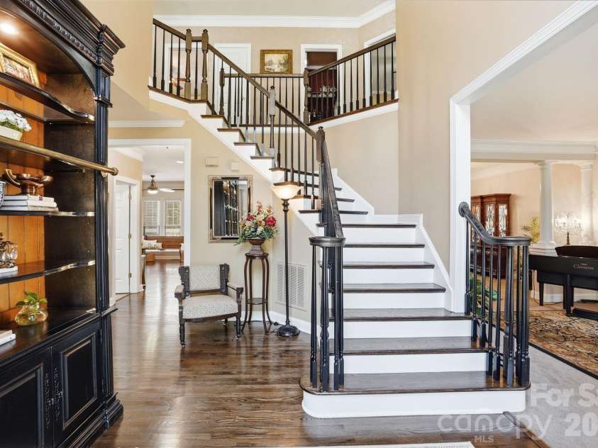 6717 Wesley Glen Drive, Waxhaw, NC 28173.  MLS# CAR4391375, YatesRealty ID 32066. 