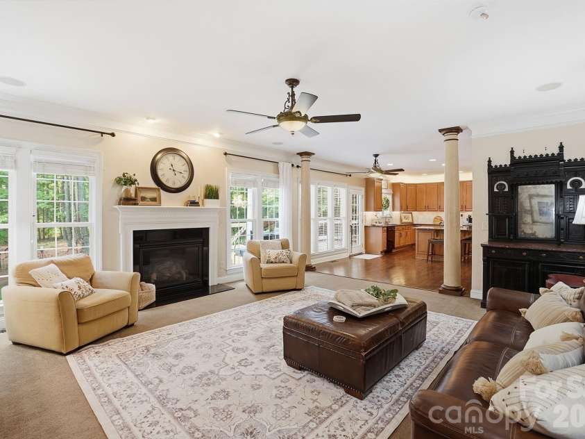 6717 Wesley Glen Drive, Waxhaw, NC 28173.  MLS# CAR4391375, YatesRealty ID 32066. 