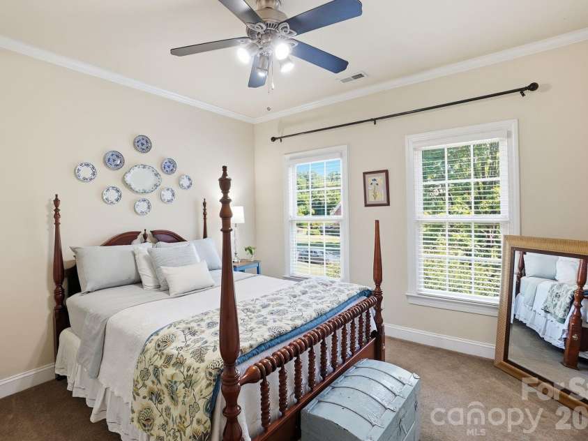 6717 Wesley Glen Drive, Waxhaw, NC 28173.  MLS# CAR4391375, YatesRealty ID 32066. 