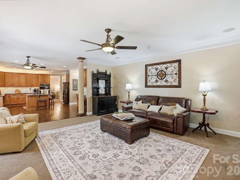 6717 Wesley Glen Drive, Waxhaw, NC 28173.  MLS# CAR4391375, YatesRealty ID 32066. 