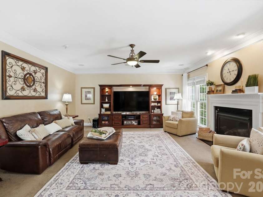 6717 Wesley Glen Drive, Waxhaw, NC 28173.  MLS# CAR4391375, YatesRealty ID 32066. 