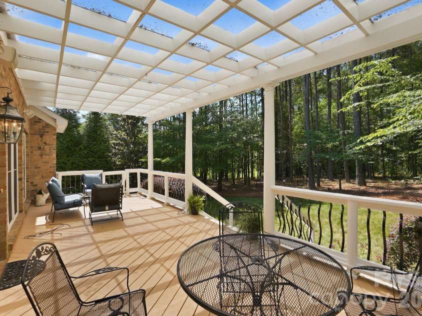 6717 Wesley Glen Drive, Waxhaw, NC 28173.  MLS# CAR4391375, YatesRealty ID 32066. 