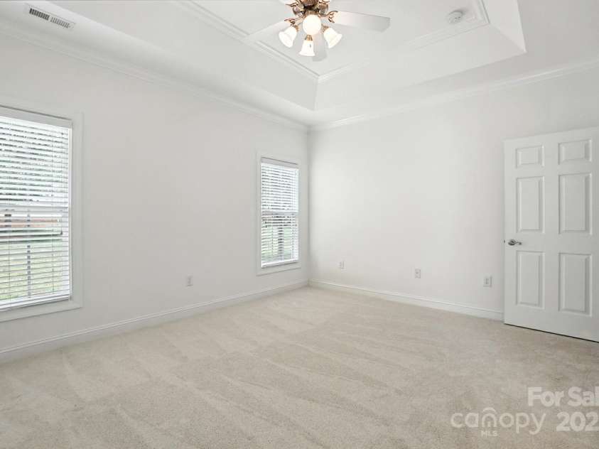 1109 Curry Way, Matthews, NC 28104.  MLS# CAR4287136, YatesRealty ID 32068. 