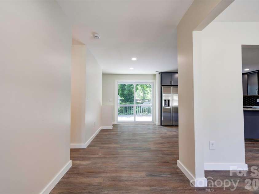 2173 Ridgewood Drive, Gastonia, NC 28054.  MLS# CAR4393306, YatesRealty ID 32068. 