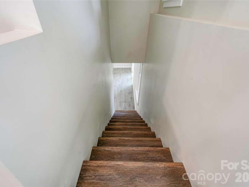 2173 Ridgewood Drive, Gastonia, NC 28054.  MLS# CAR4393306, YatesRealty ID 32068. 
