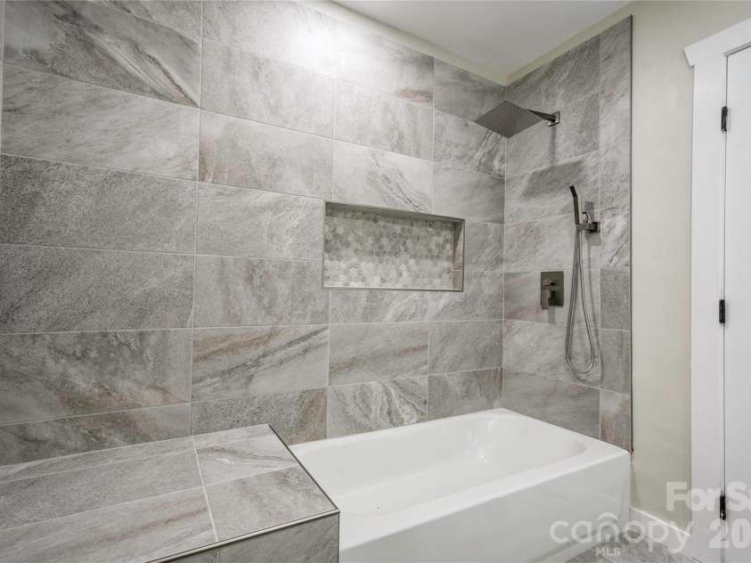 2173 Ridgewood Drive, Gastonia, NC 28054.  MLS# CAR4393306, YatesRealty ID 32068. 