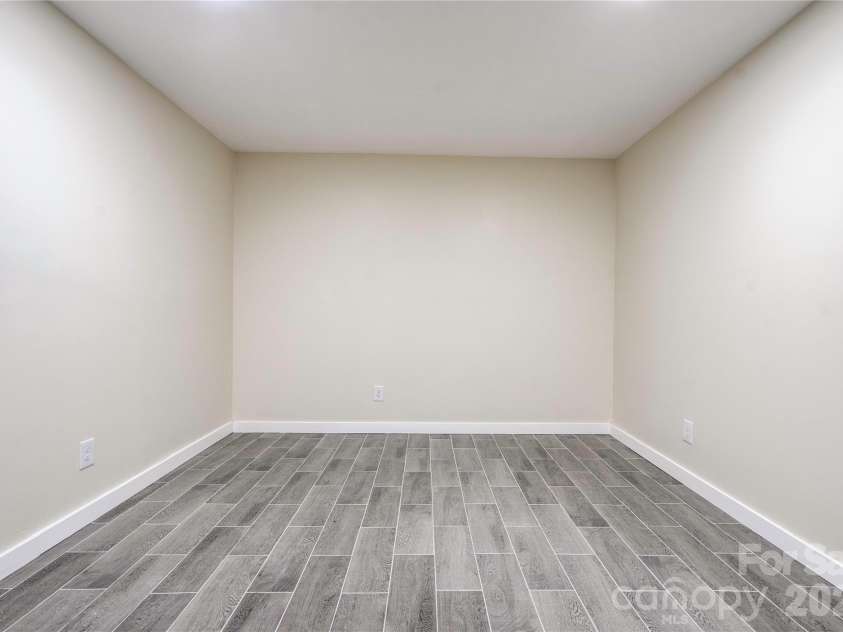 2173 Ridgewood Drive, Gastonia, NC 28054.  MLS# CAR4393306, YatesRealty ID 32068. 