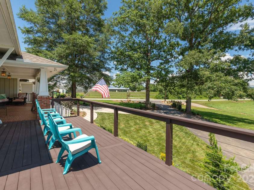 16 School House Road, Mills River, NC 28759.  MLS# CAR4273604, YatesRealty ID 32069. 