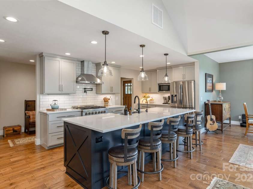 16 School House Road, Mills River, NC 28759.  MLS# CAR4273604, YatesRealty ID 32069. 