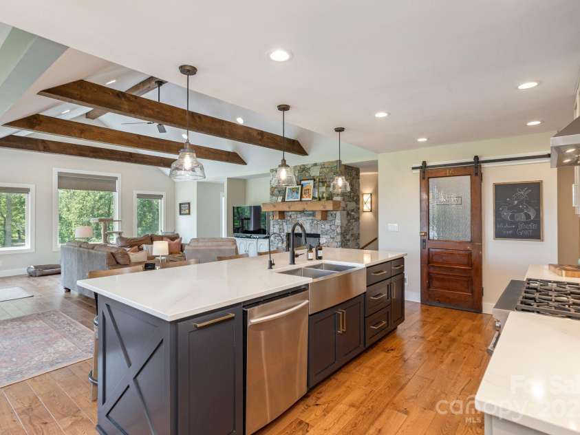 16 School House Road, Mills River, NC 28759.  MLS# CAR4273604, YatesRealty ID 32069. 