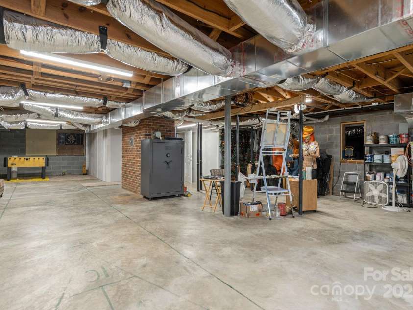 16 School House Road, Mills River, NC 28759.  MLS# CAR4273604, YatesRealty ID 32069. 