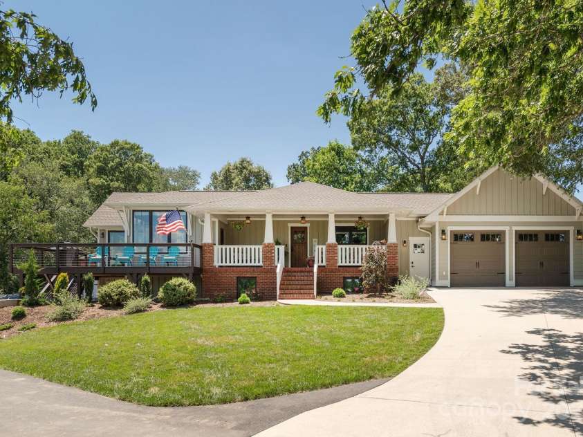 16 School House Road, Mills River, NC 28759.  MLS# CAR4273604, YatesRealty ID 32069. 