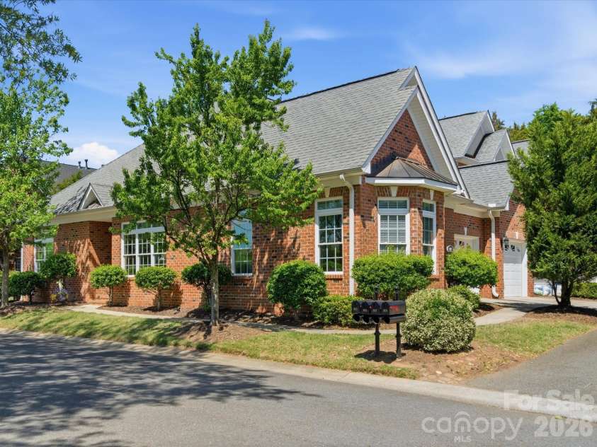 803 Talking Stick Lane, Fort Mill, SC 29708.  MLS# CAR4392130, YatesRealty ID 32069. 