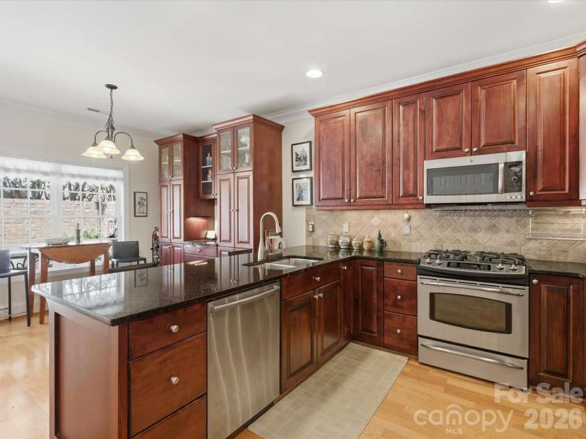 803 Talking Stick Lane, Fort Mill, SC 29708.  MLS# CAR4392130, YatesRealty ID 32069. 