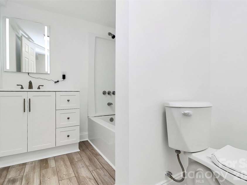 110 Wells Street, Kings Mountain, NC 28086.  MLS# CAR4341383, YatesRealty ID 3207. 2nd Bath