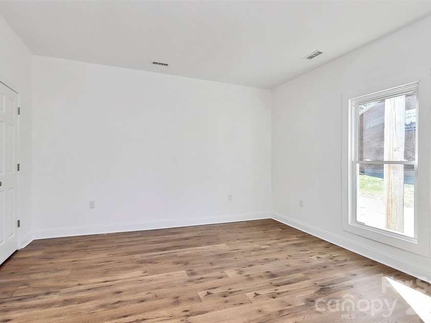 110 Wells Street, Kings Mountain, NC 28086.  MLS# CAR4341383, YatesRealty ID 3207. 2nd Bedroom