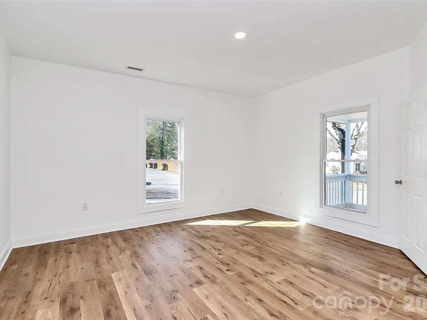 110 Wells Street, Kings Mountain, NC 28086.  MLS# CAR4341383, YatesRealty ID 3207. 3rd Bedroom