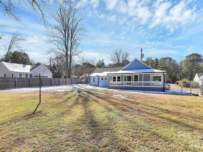 110 Wells Street, Kings Mountain, NC 28086.  MLS# CAR4341383, YatesRealty ID 3207. 